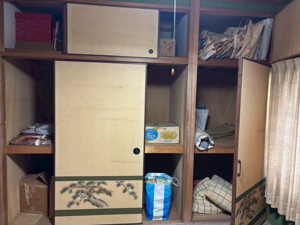 【足立区】庭付き一軒家の遺品整理・大量家財を丸ごと処分した事例