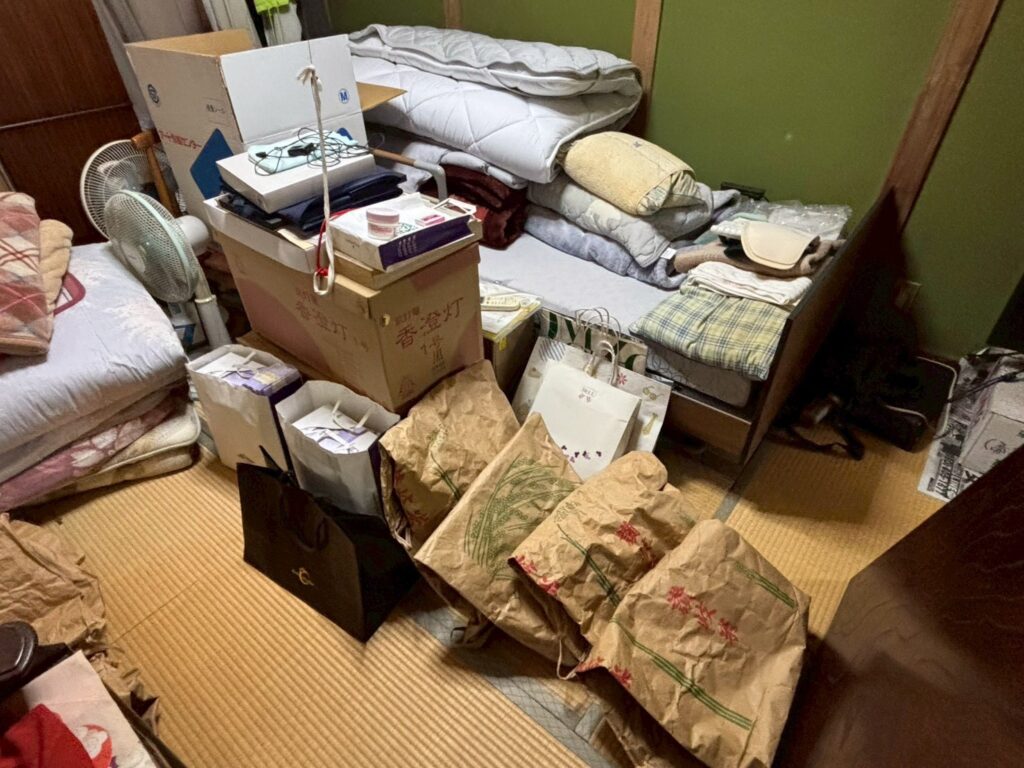 【大田区】遠方の子どもから依頼を受けた親の公営住宅を遺品整理した事例