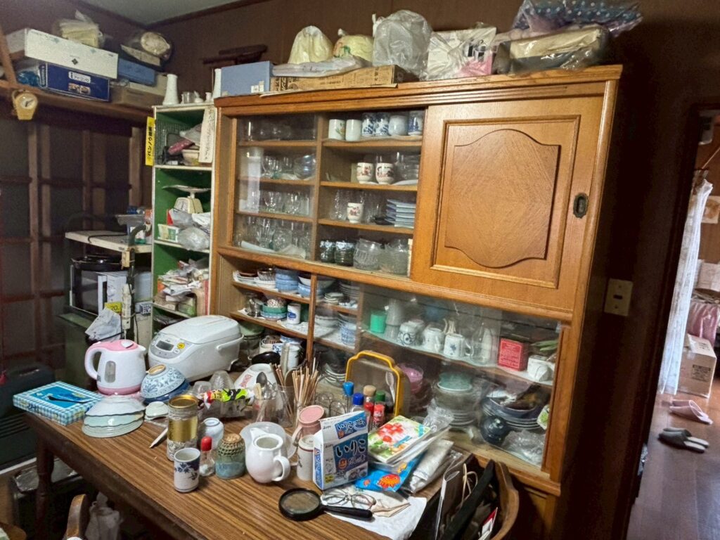 【新宿区】長年一人暮らしの親が亡くなりマンションを遺品整理した事例