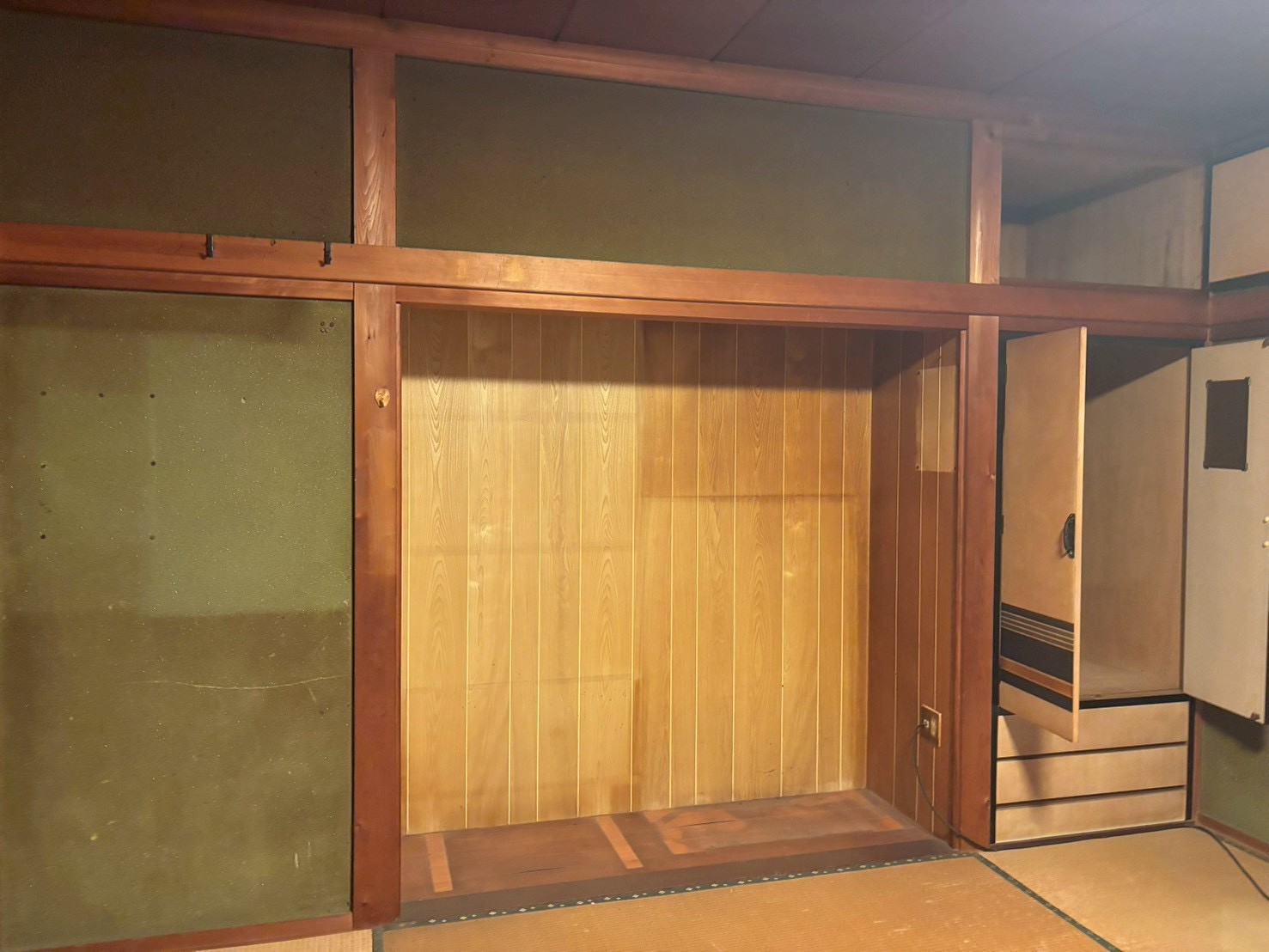 【大田区】孤独死後の一軒家を特殊清掃後に遺品整理した事例 after