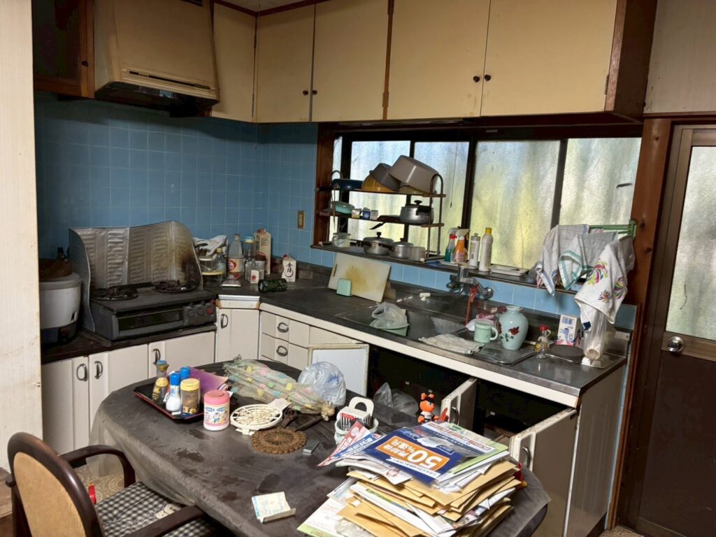 【足立区】独居老人の遺品整理を行政連携で丁寧に完了した事例