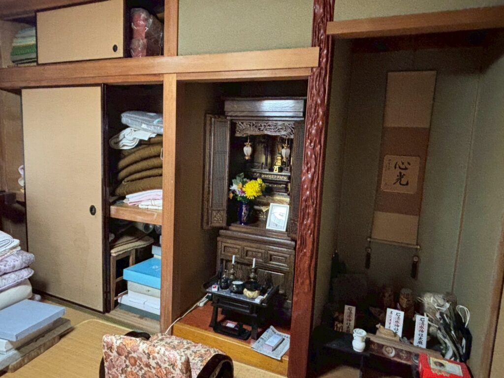 【港区】一軒家2階建ての遺品整理を即日格安で完了した費用事例