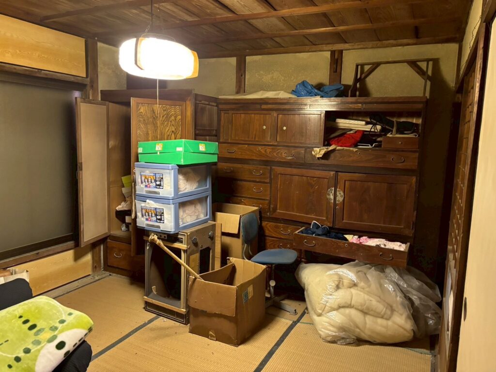 【台東区】老人ホーム入居後に下町の自宅を生前整理・遺品処分した事例