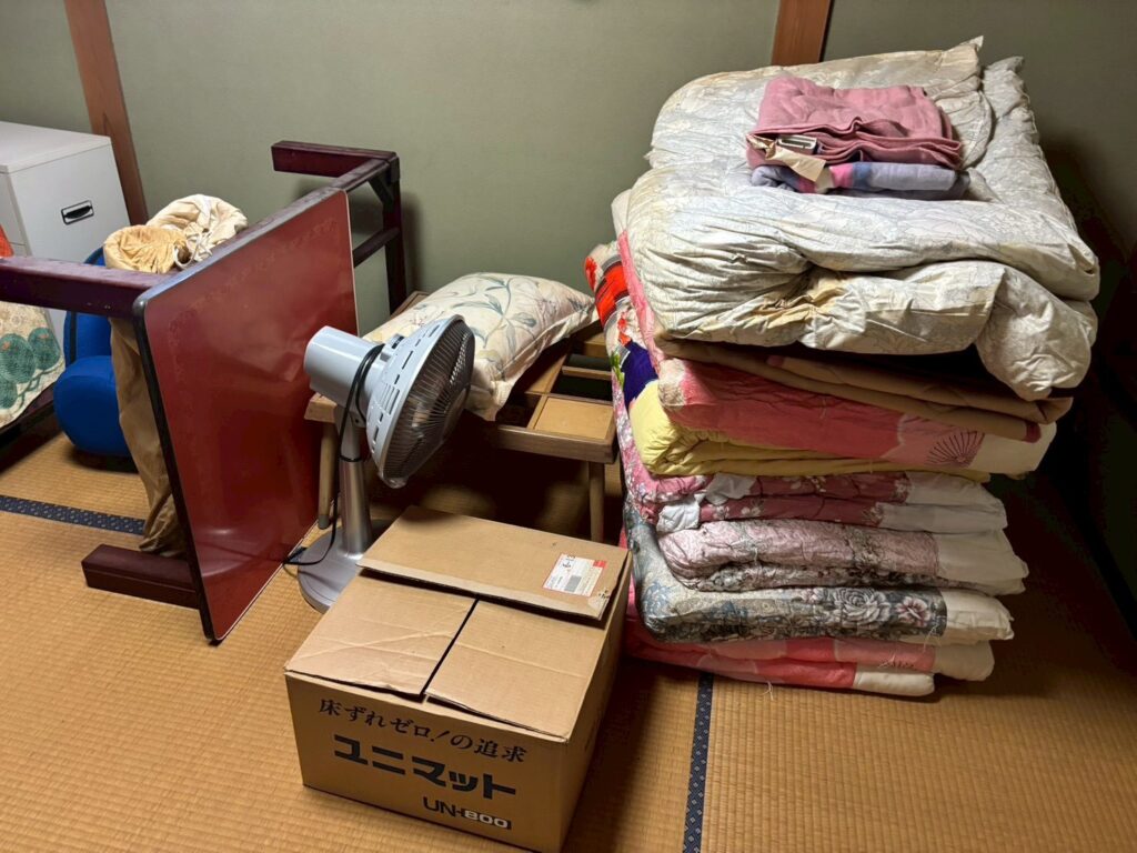 【新宿区】単身アパート1DKの遺品整理・家財一式を処分した事例