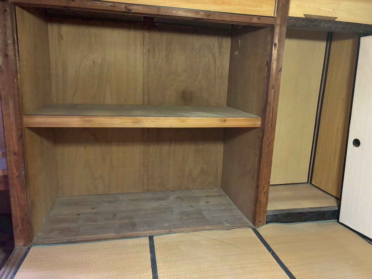 【台東区】仏壇・神棚の供養処分を含む下町一軒家の遺品処分事例 after