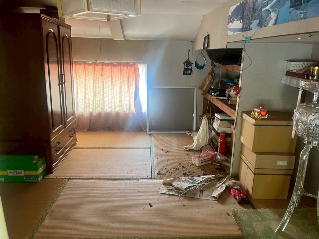【足立区】行政と連携して高齢者の遺品整理・一軒家家財処分した事例